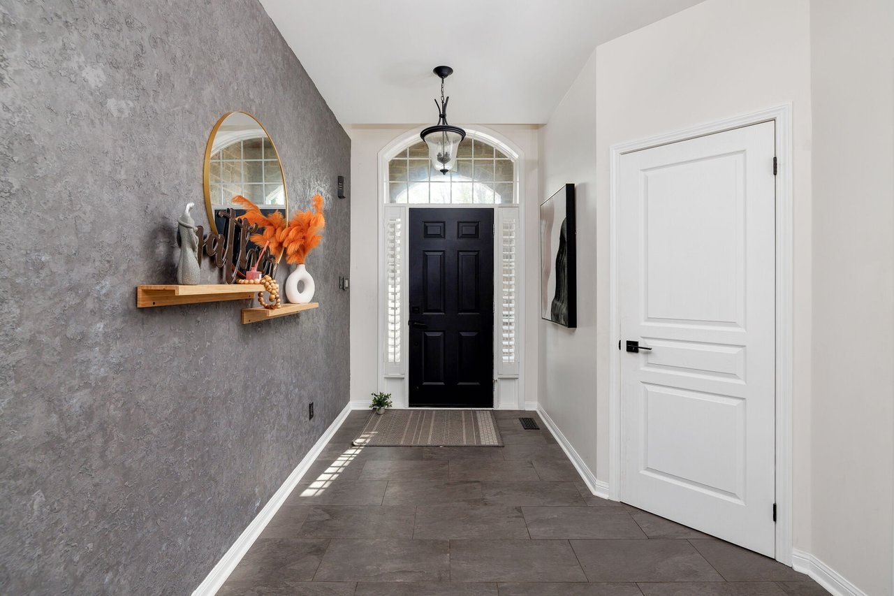 2202 Brookhaven Crescent