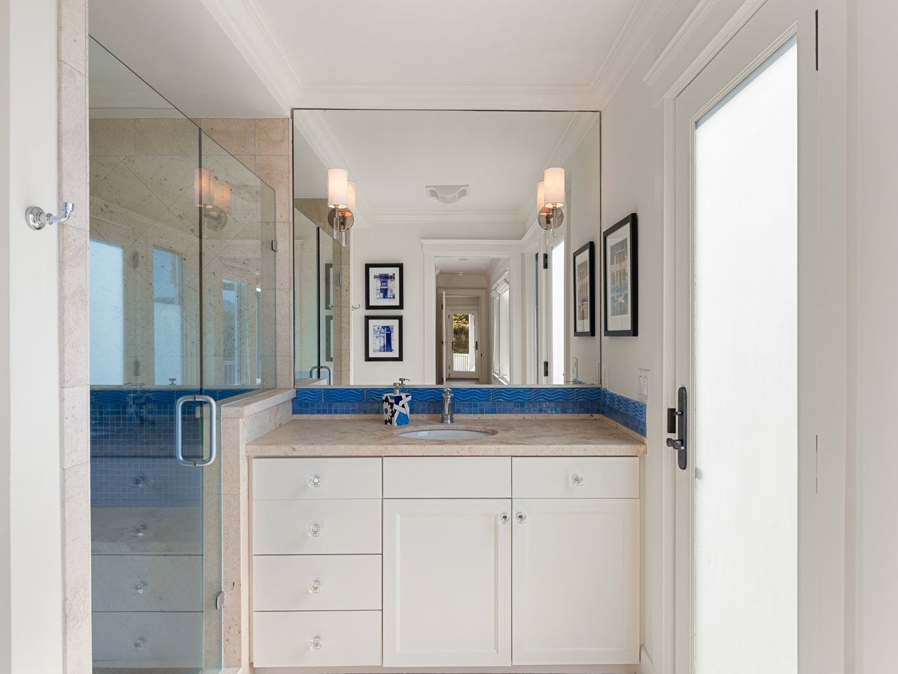 Extraordinary View Residence