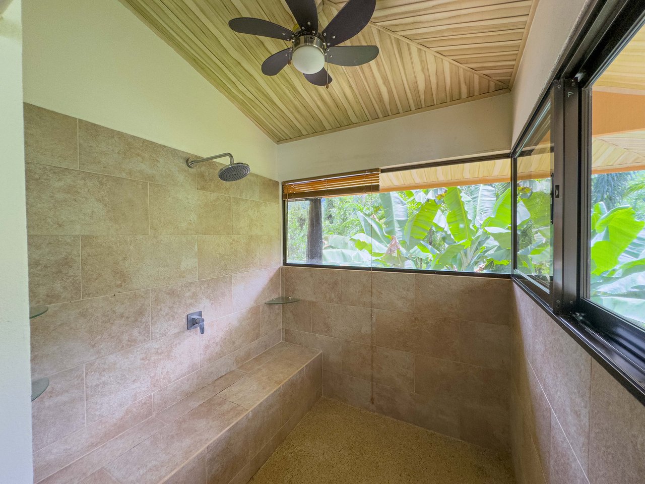 Valley of the Horses , Multi-Home Mountain Retreat -Dominical