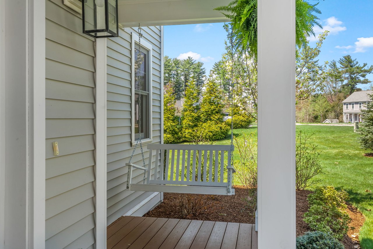 11 Lisa Ln Pembroke, MA 02359