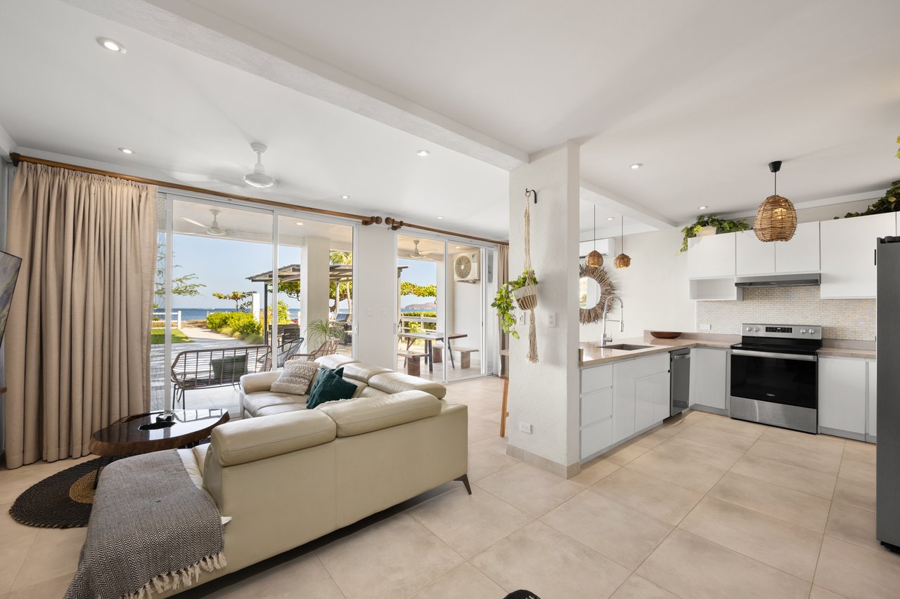 Golden Palms #4: Modern Beachfront Condo in Playa Potrero | 2 Bed, 2 Bath