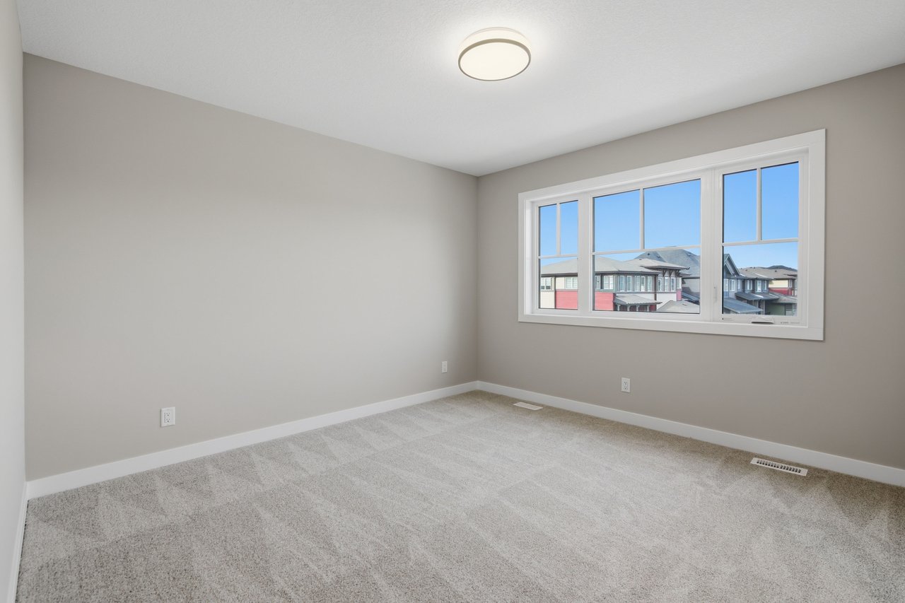 51 Belvedere Crescent SE