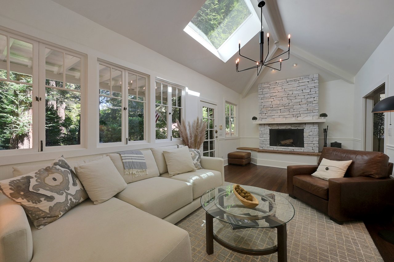 207 Madrone Ave