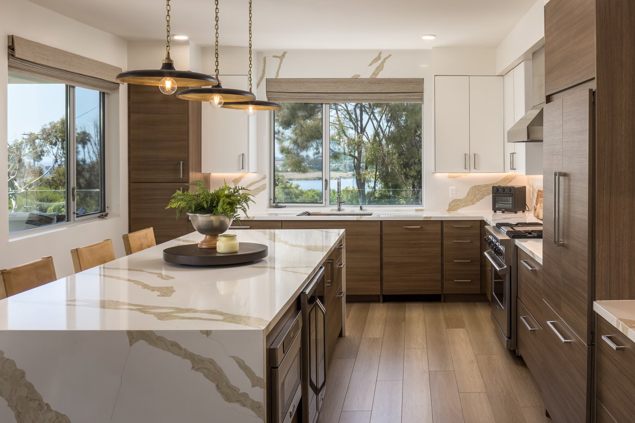  Downtown Carlsbad Coastal Residence 