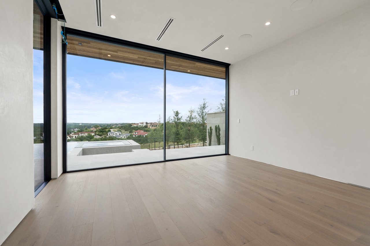 4909 Honey Daisy Way