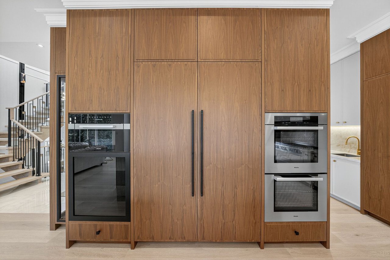 Distinctive Luxury Residence