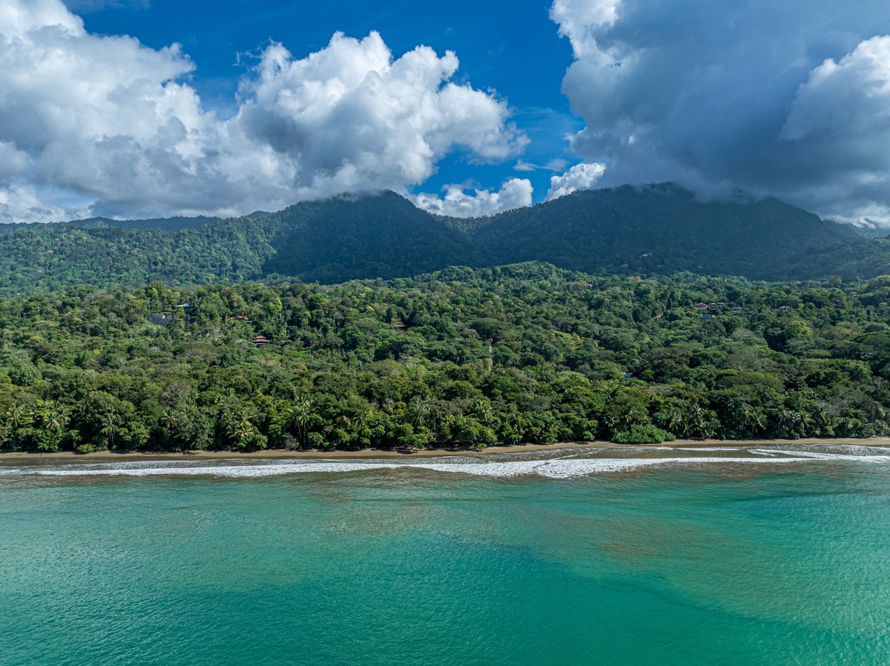 Beachfront Penthouse Luxury Condo, Uvita, Puntarenas