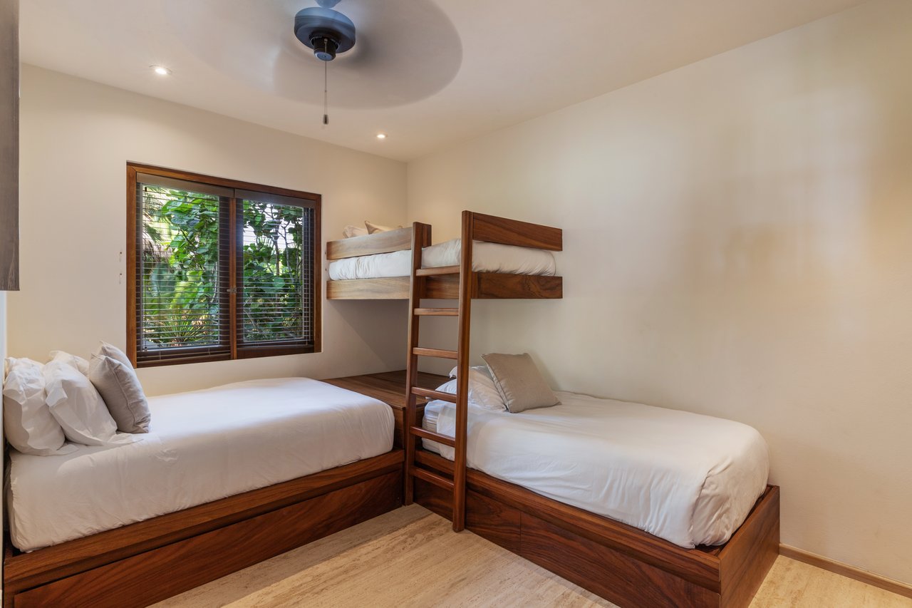 Marea Beachfront Villa B7