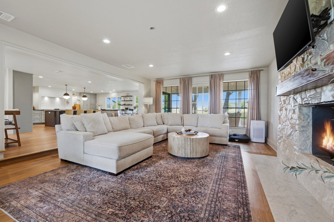 Acreage, Updated, All Near All Saints Episcopal School