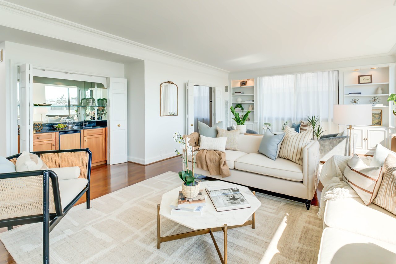 Watergate West Penthouse Seven