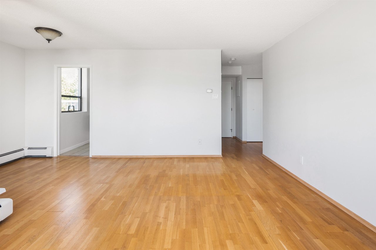803-1737 Duchess Ave