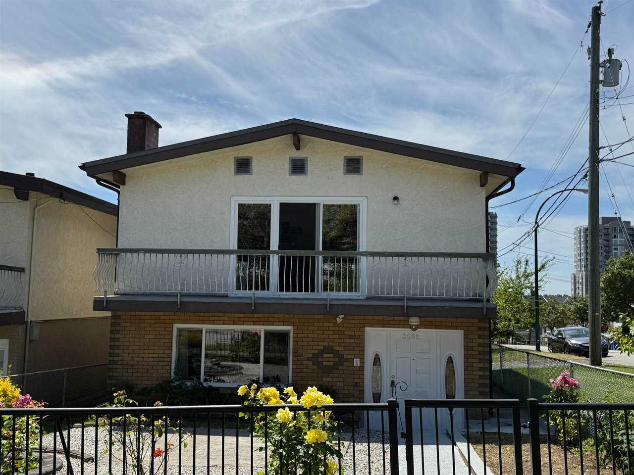 3568 Wellington Ave