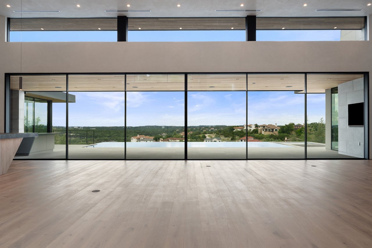 4909 Honey Daisy Way