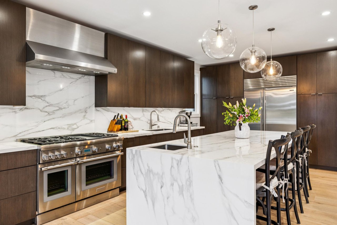 Luxurious Waterfront Home in Larkspur Marina