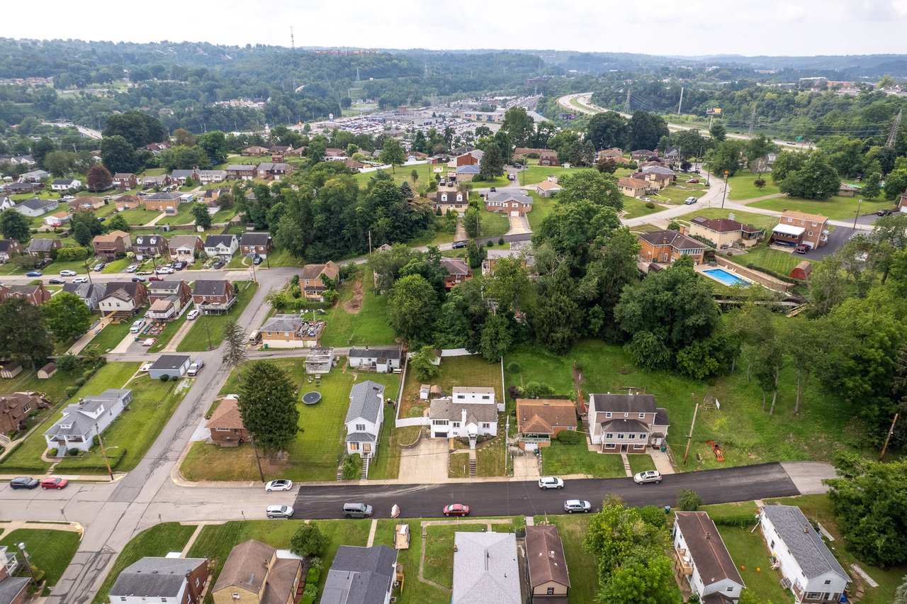 615 Lincoln Ave, Carnegie PA 15106