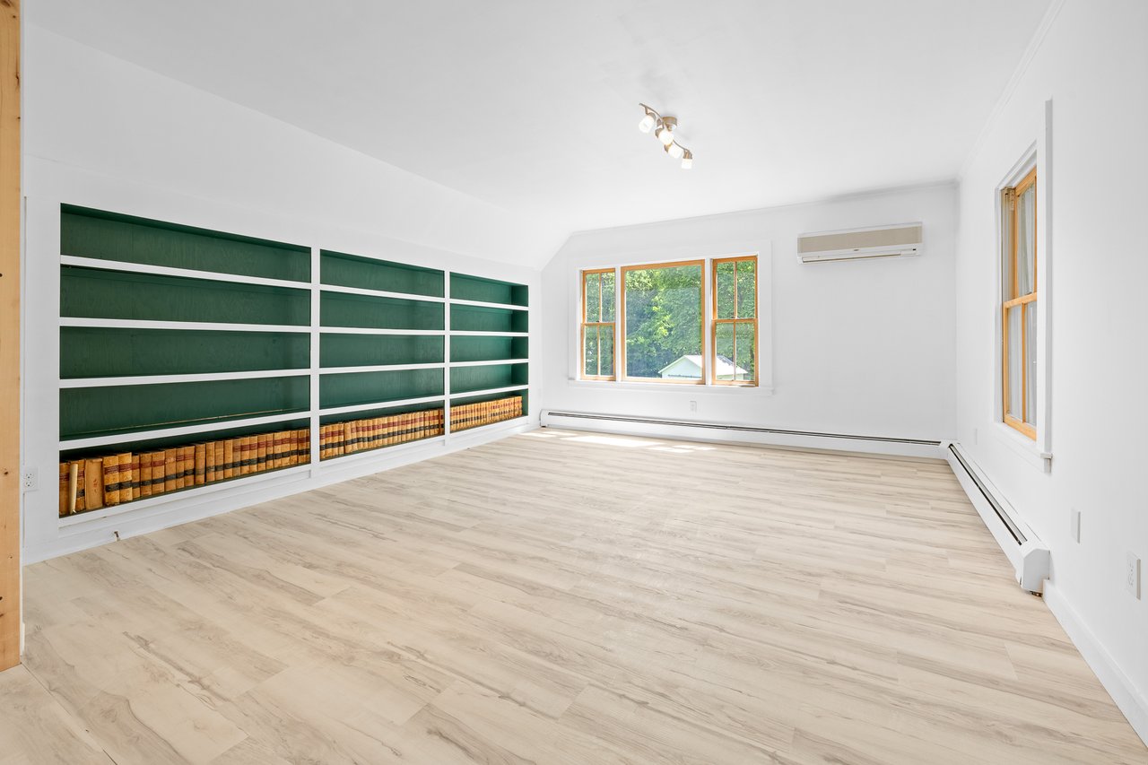 Modern 2BR Manchester Center