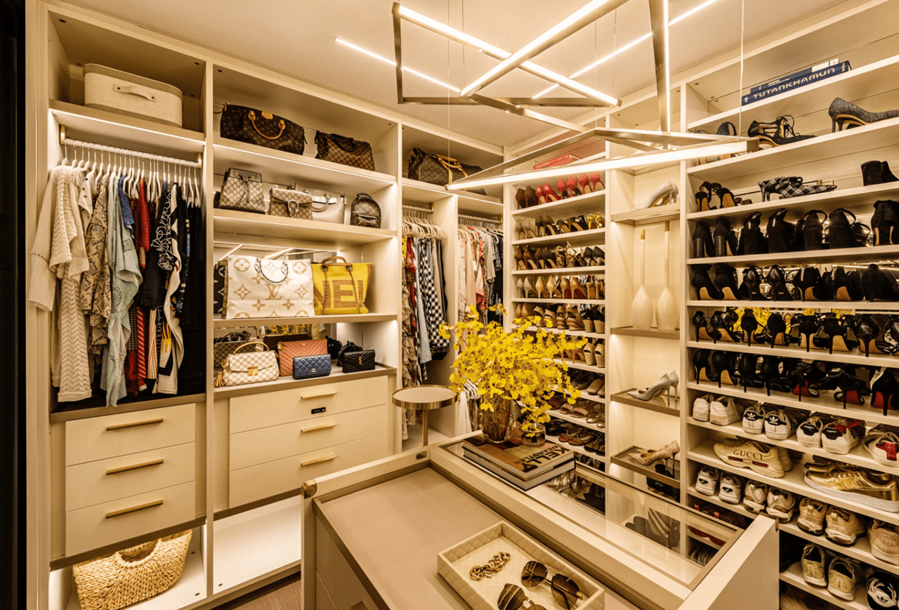 Outfitting Your Closets: Ornare