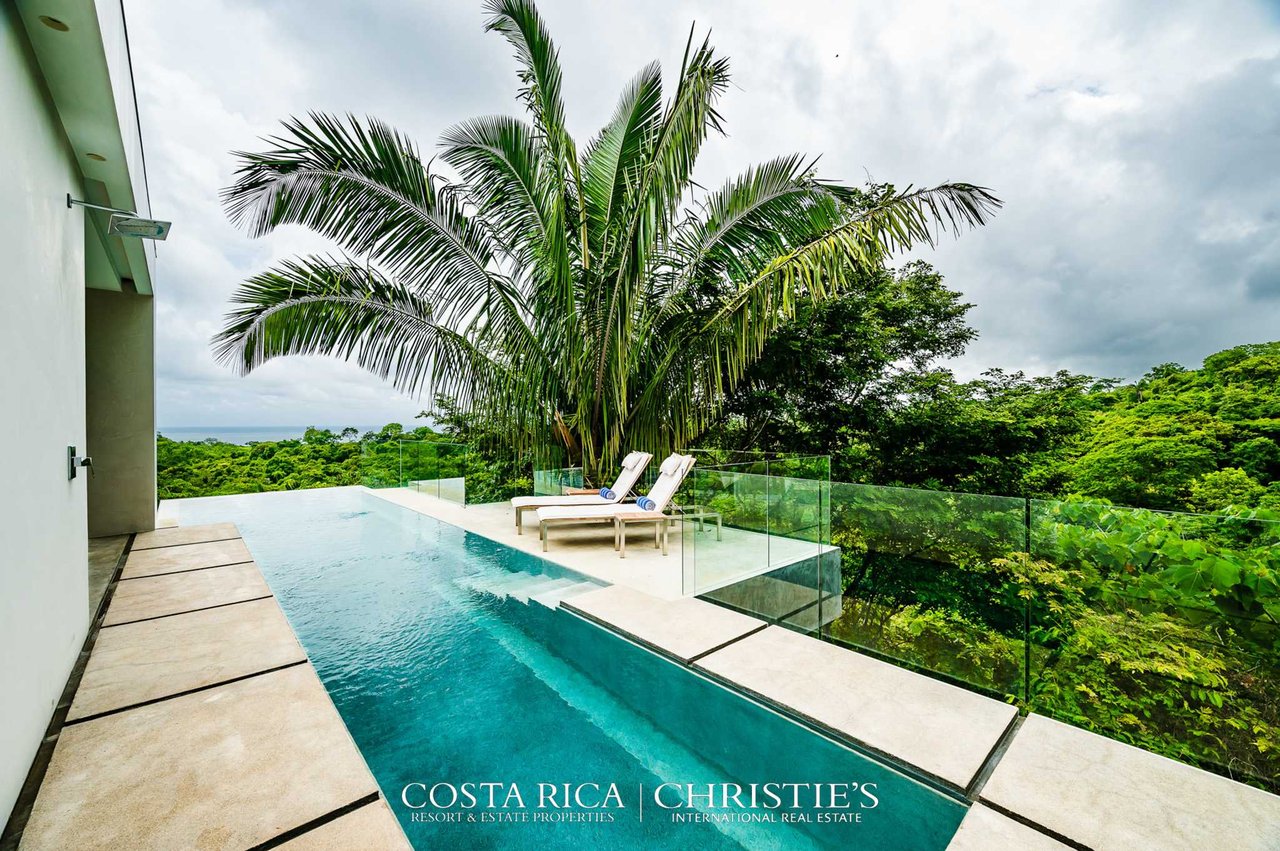 Aquamarina Ocean View Villa