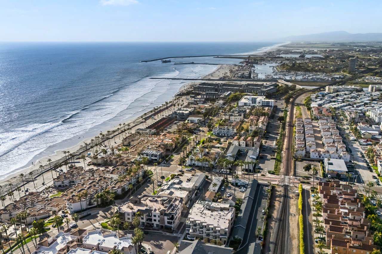 OCEANSIDE BEACH HOUSE