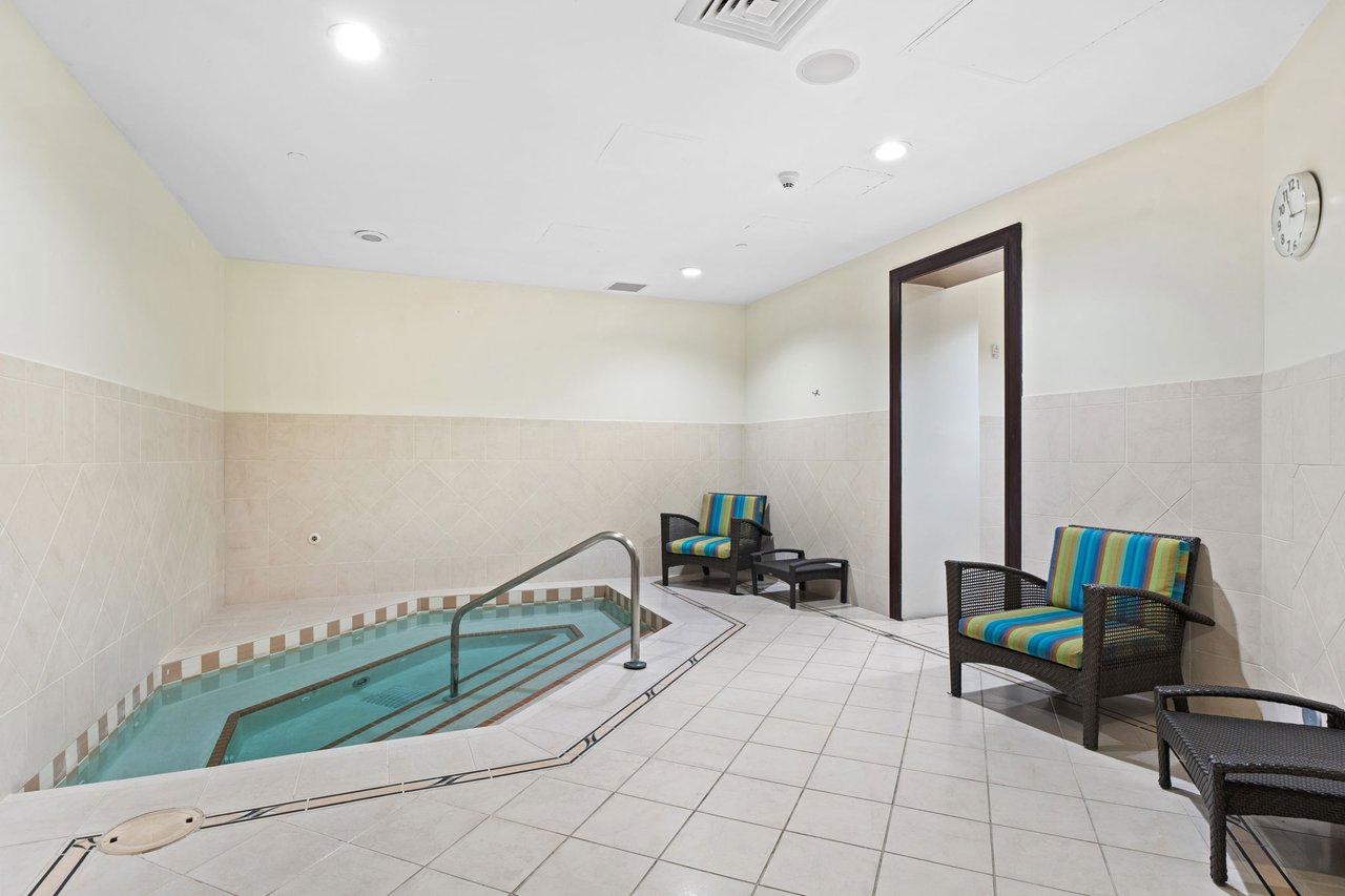 The Symphony Unit 1621N