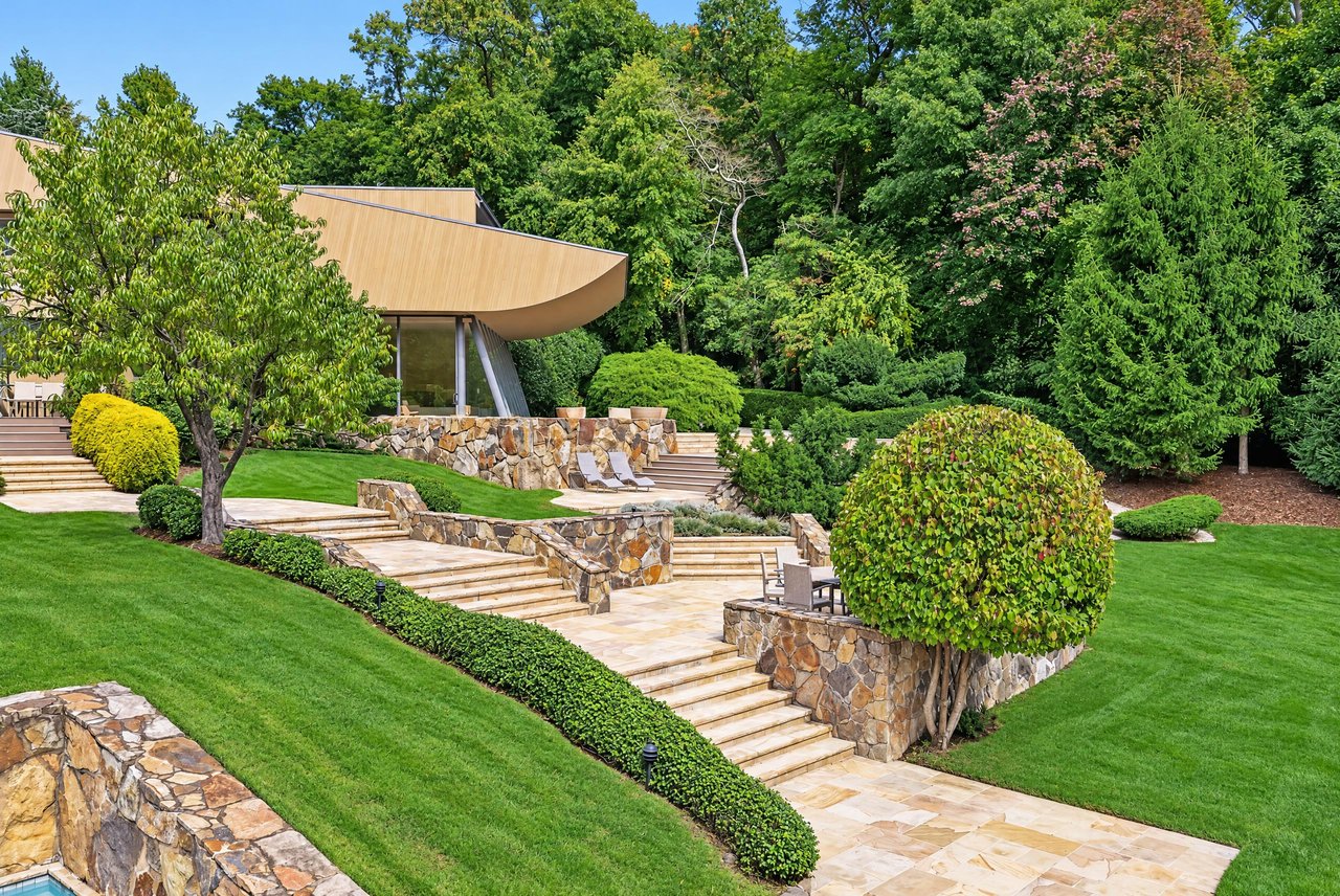 15 Horseshoe Road (Long Island)