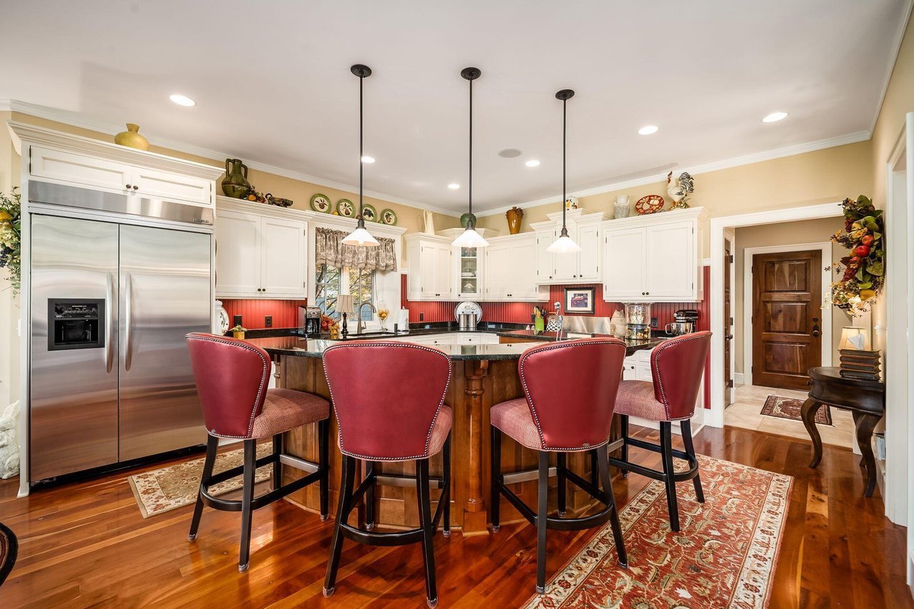 7800 Tillinghast Drive