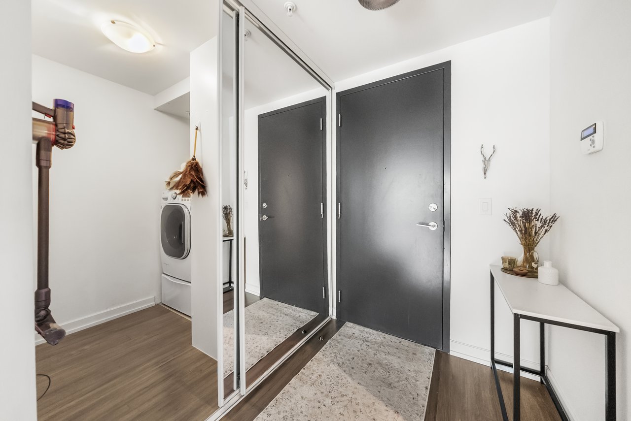 377 Madison Ave #502