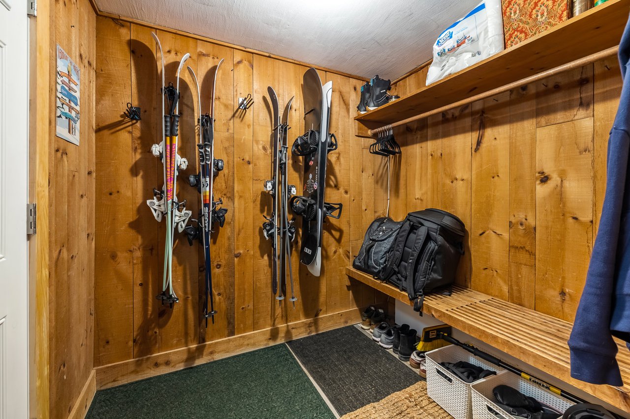 Old Farm 2 Bedroom Condo