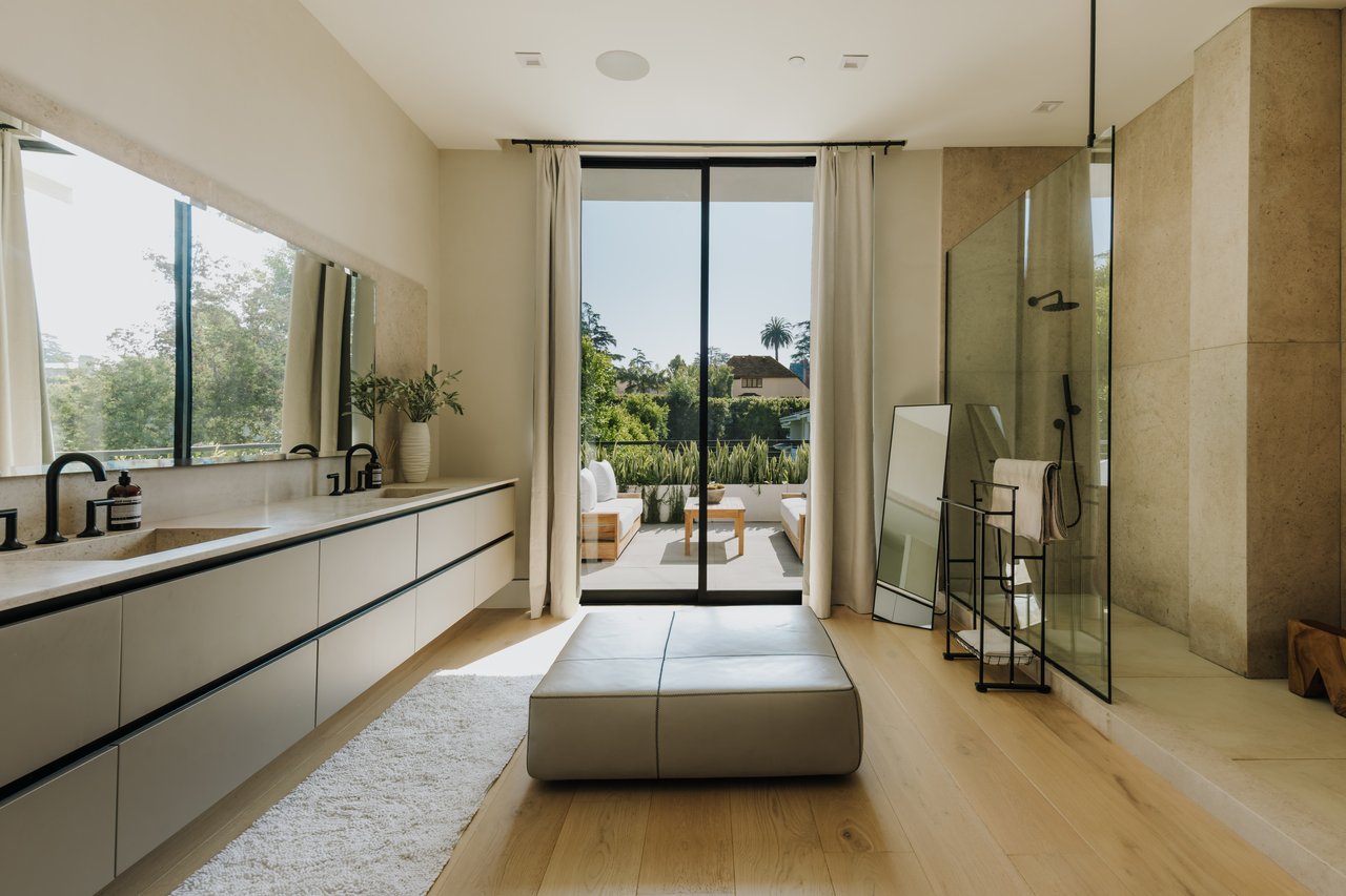 260 S Canyon View Dr