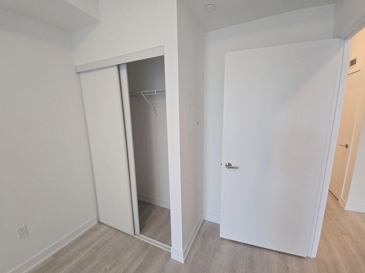 15 Richardson Street, Toronto C08 Unit: 711