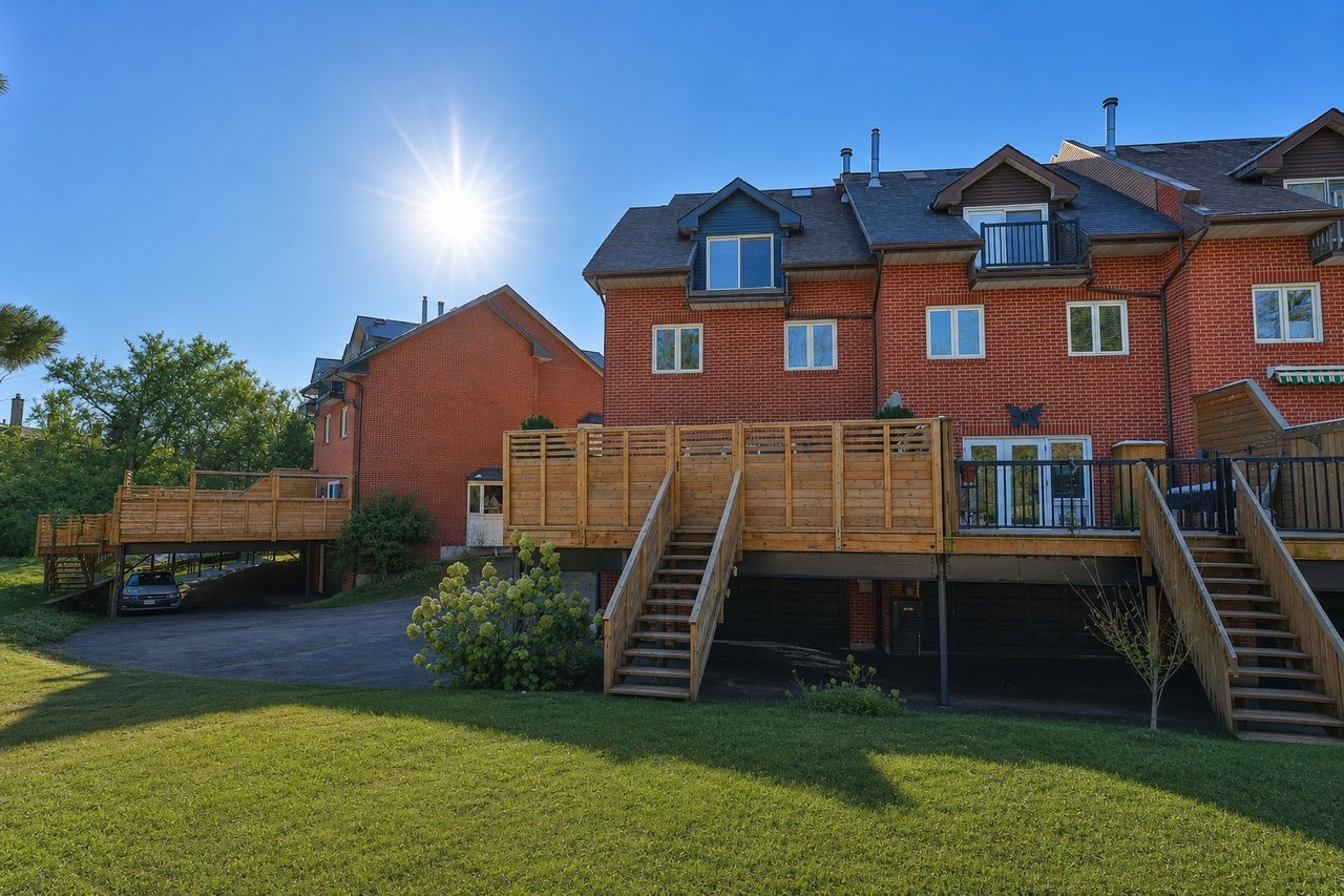 63 Tradewind Drive, Oakville