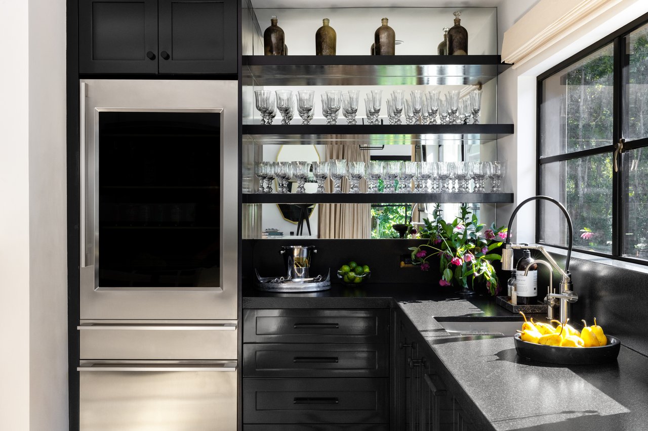 1853 Franklin Canyon Dr, Beverly Hills