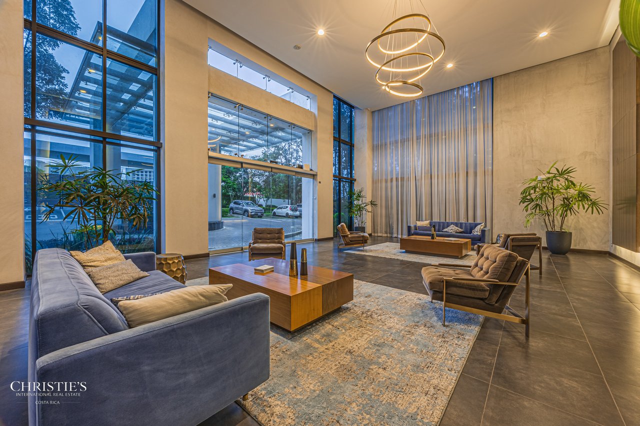 Luxurious Four-Bedroom Condo in the Hills of Escazú   