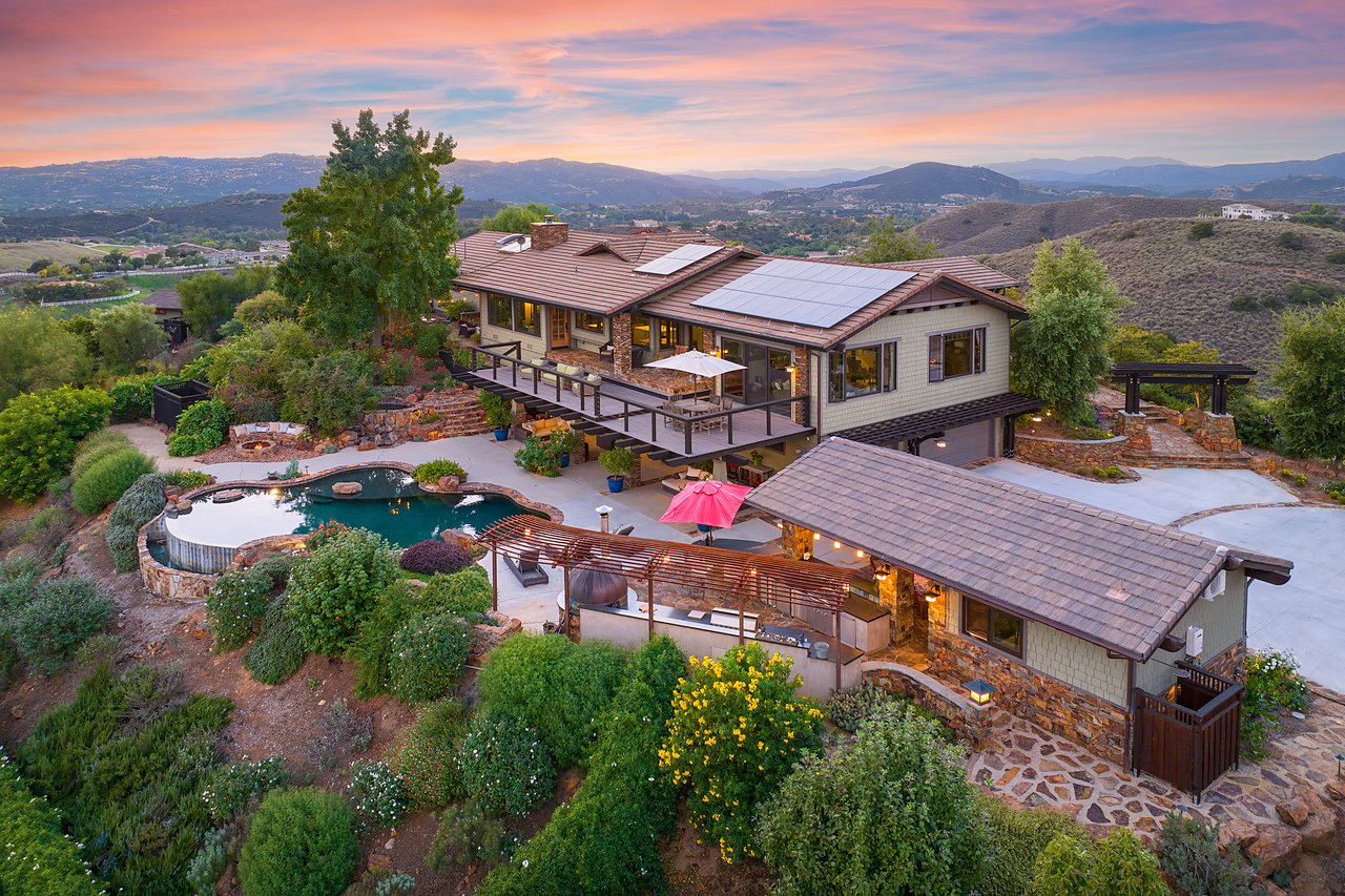 41005 Valle Vista