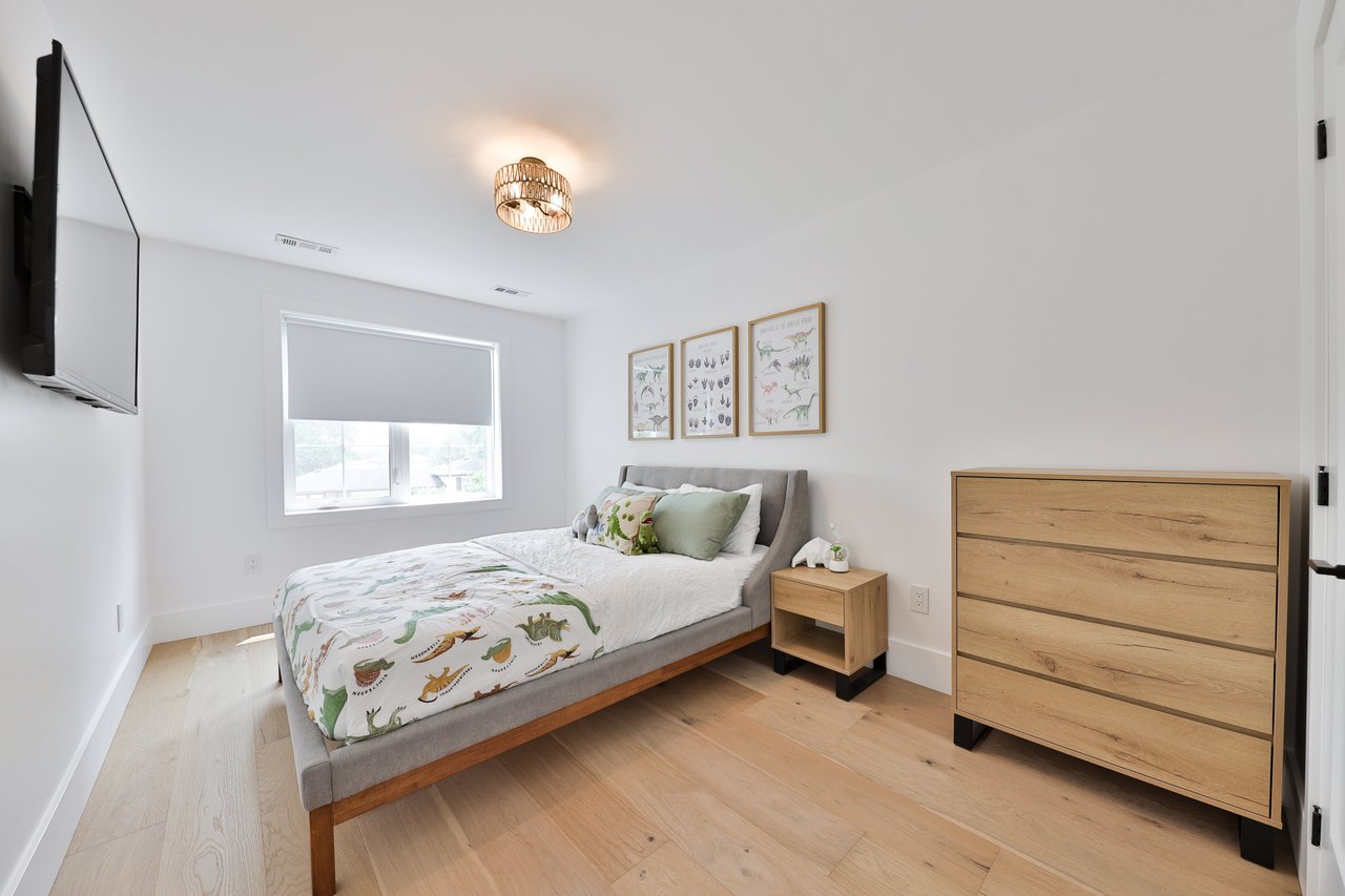 1506 Newlands Crescent, Burlington