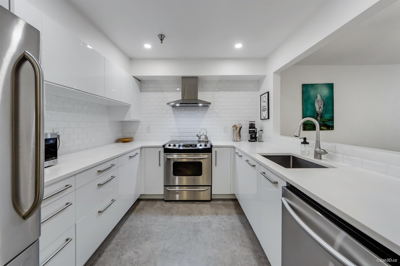 207-2288 W 12th Ave