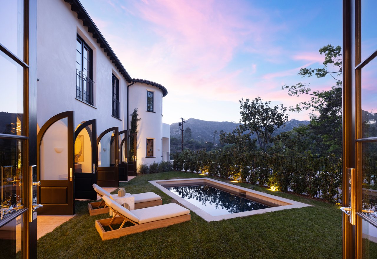 2720 Glendower Ave, Los Feliz