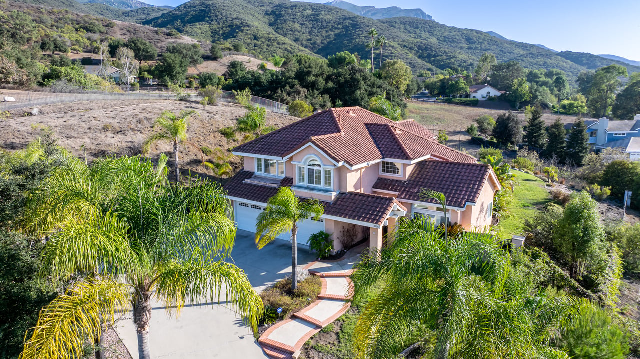 3356 Mountain Trail Avenue