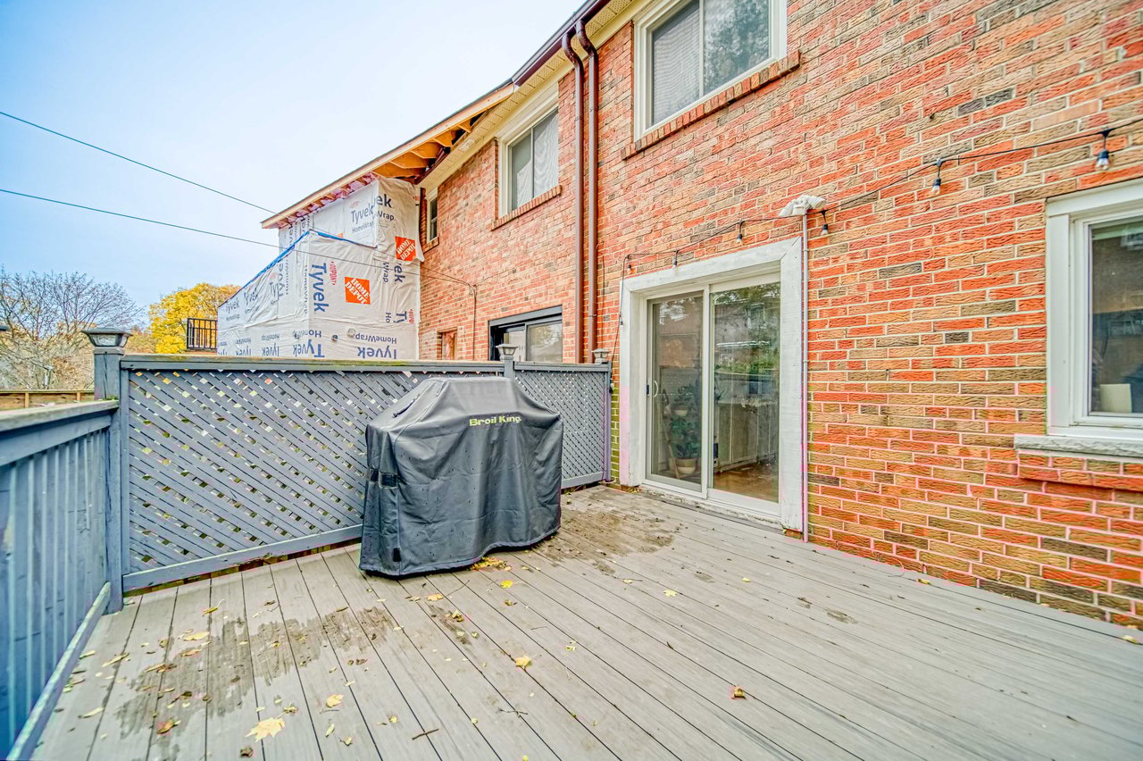 Upper Beaches Main Level
