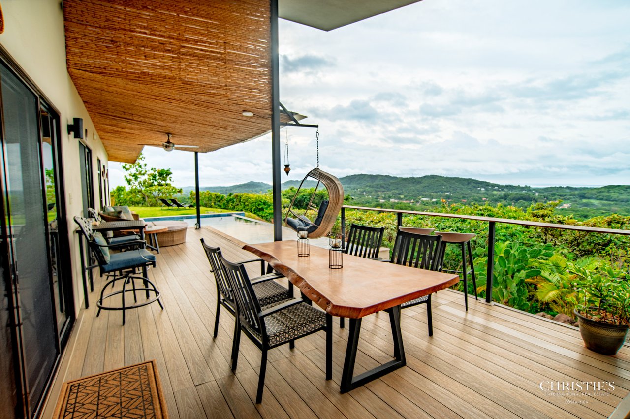 Toltec Estate & Casa Lunax Oceanview Investment Compound