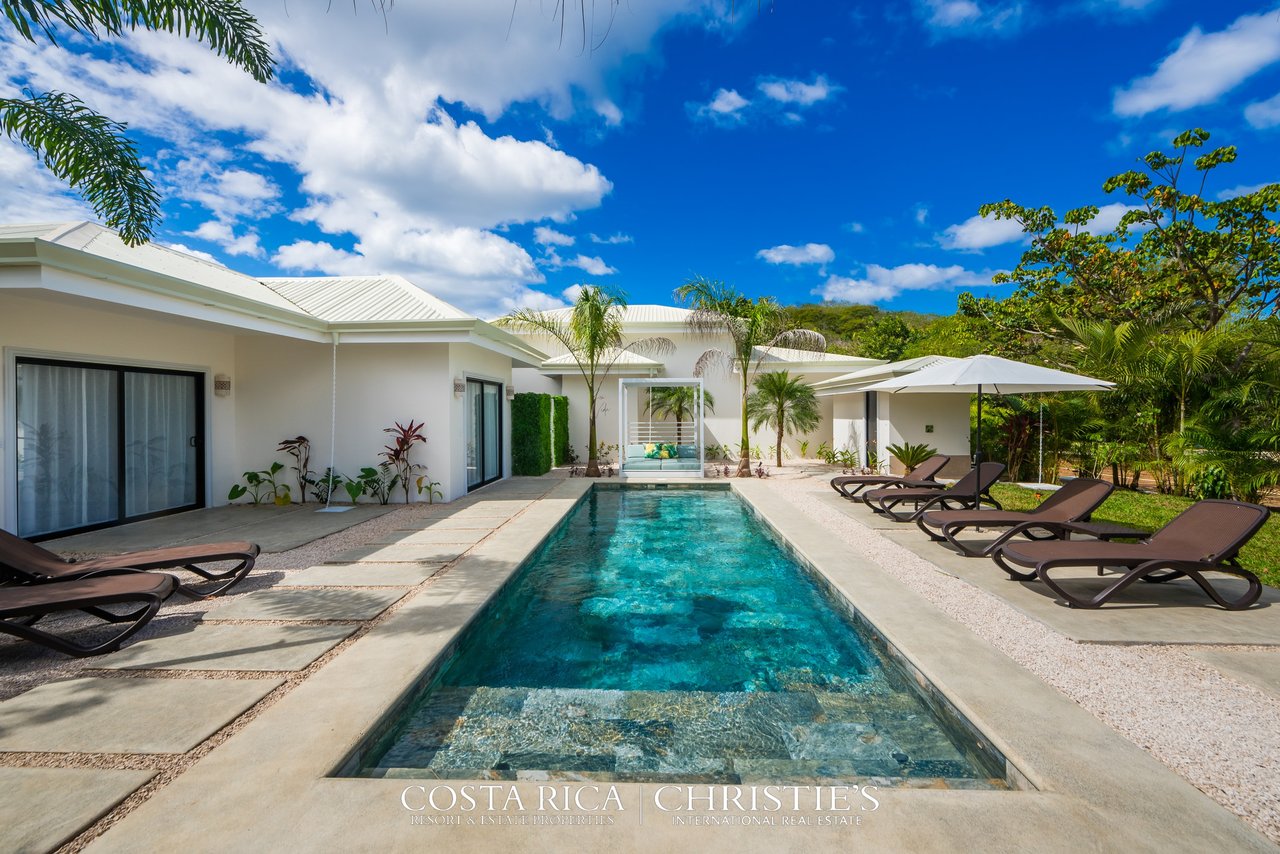 Luxury Coastal Estate in Tamarindo: The Oasis Residence