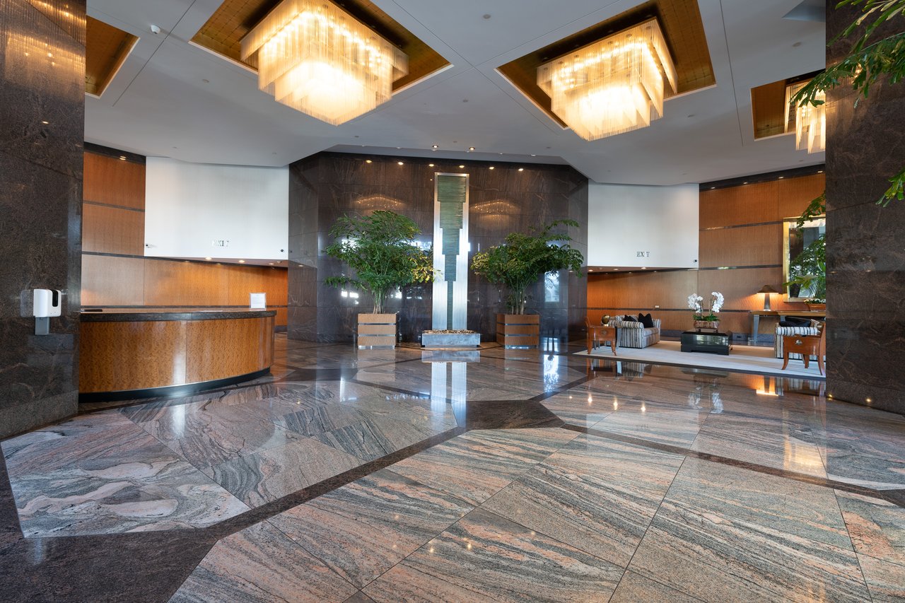 10490 Wilshire Blvd #1705