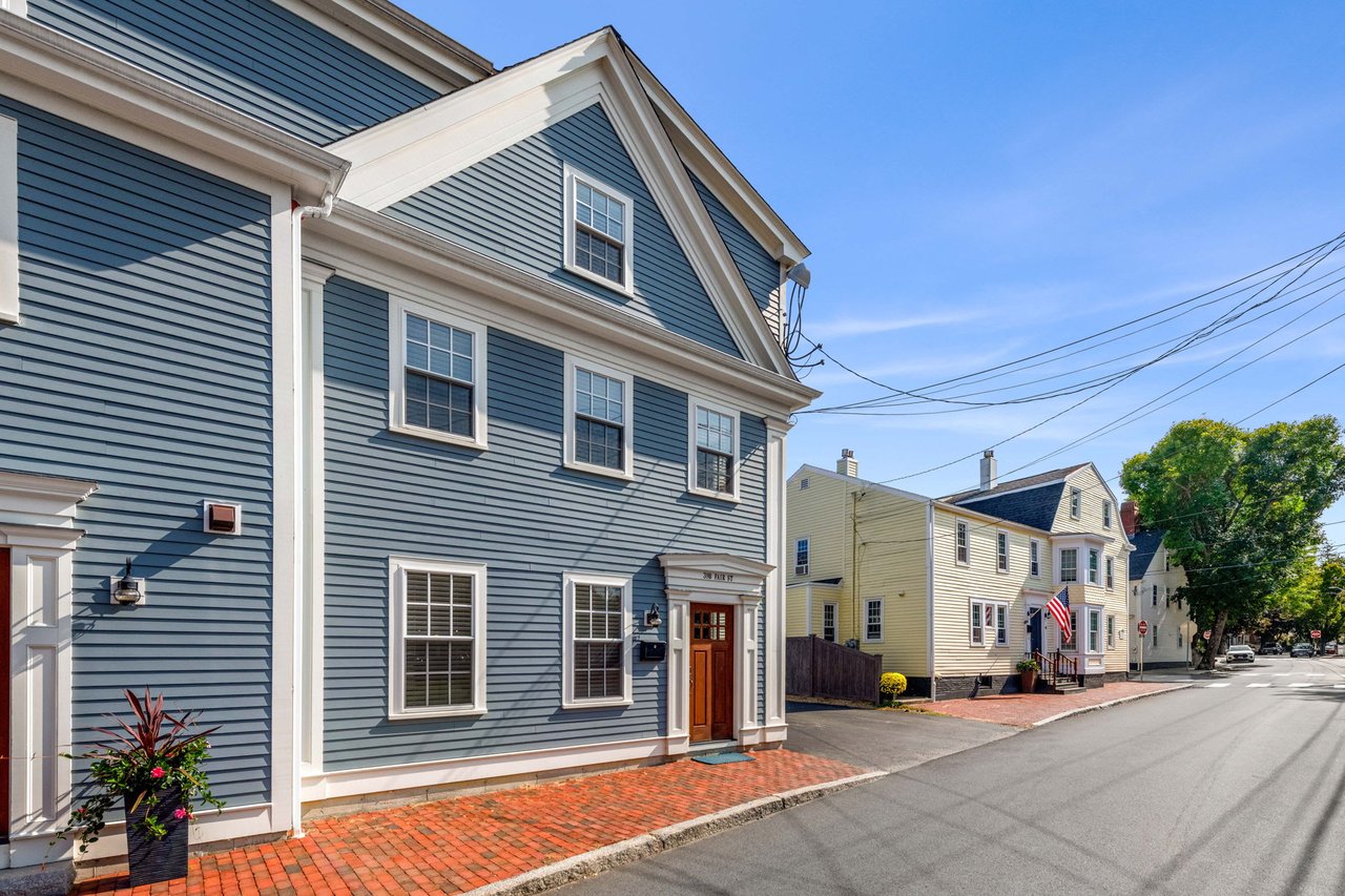 Just Listed in Newburyport! 