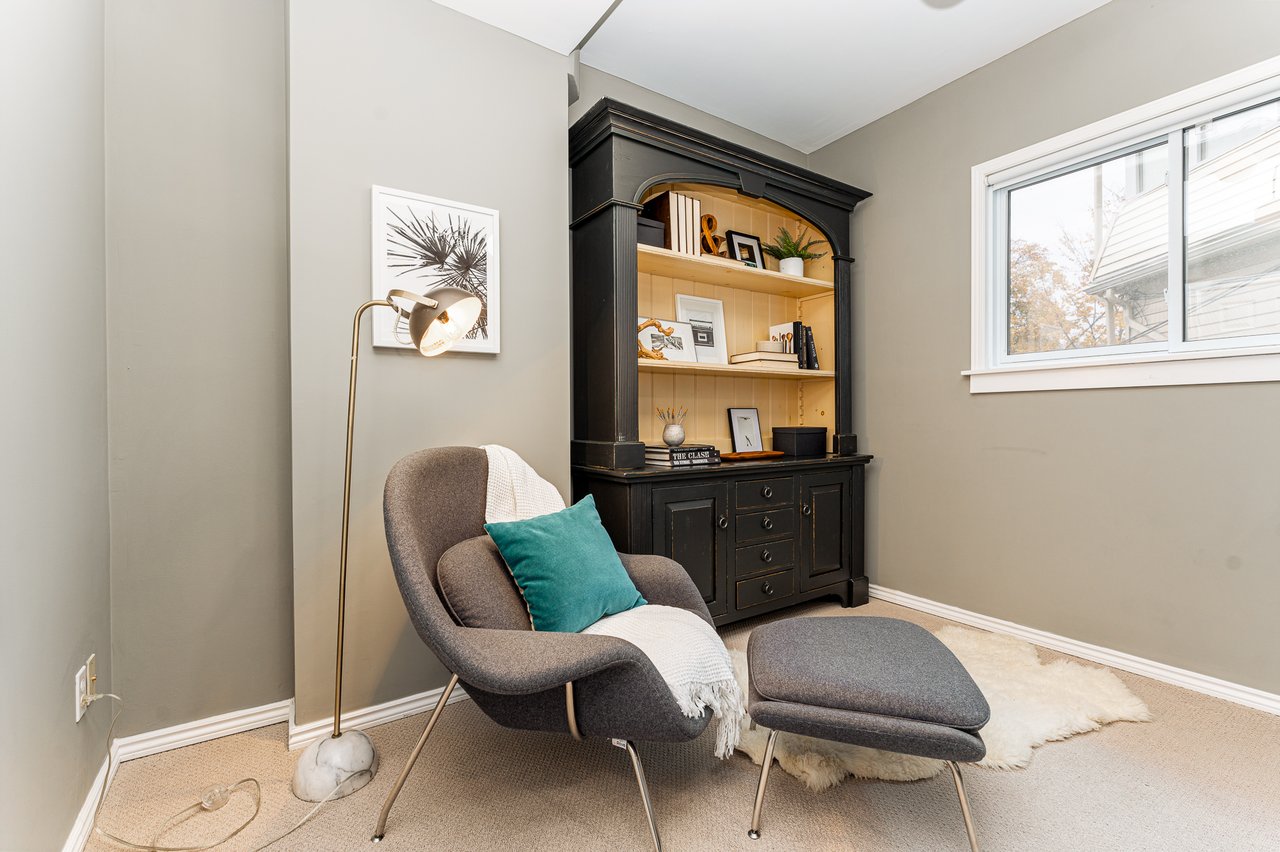 48 Lockwood Rd