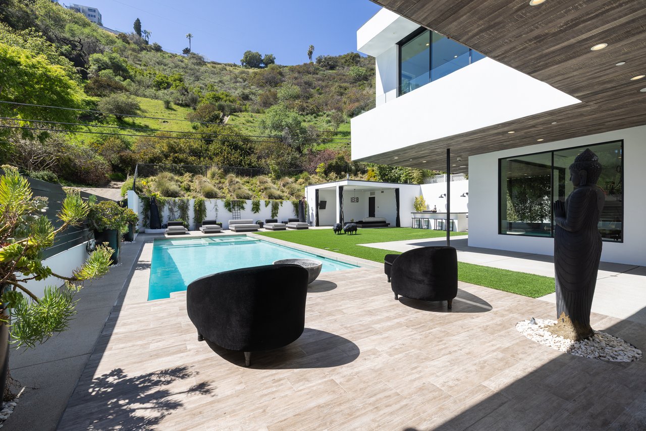 1619 San Ysidro Dr, Beverly Hills