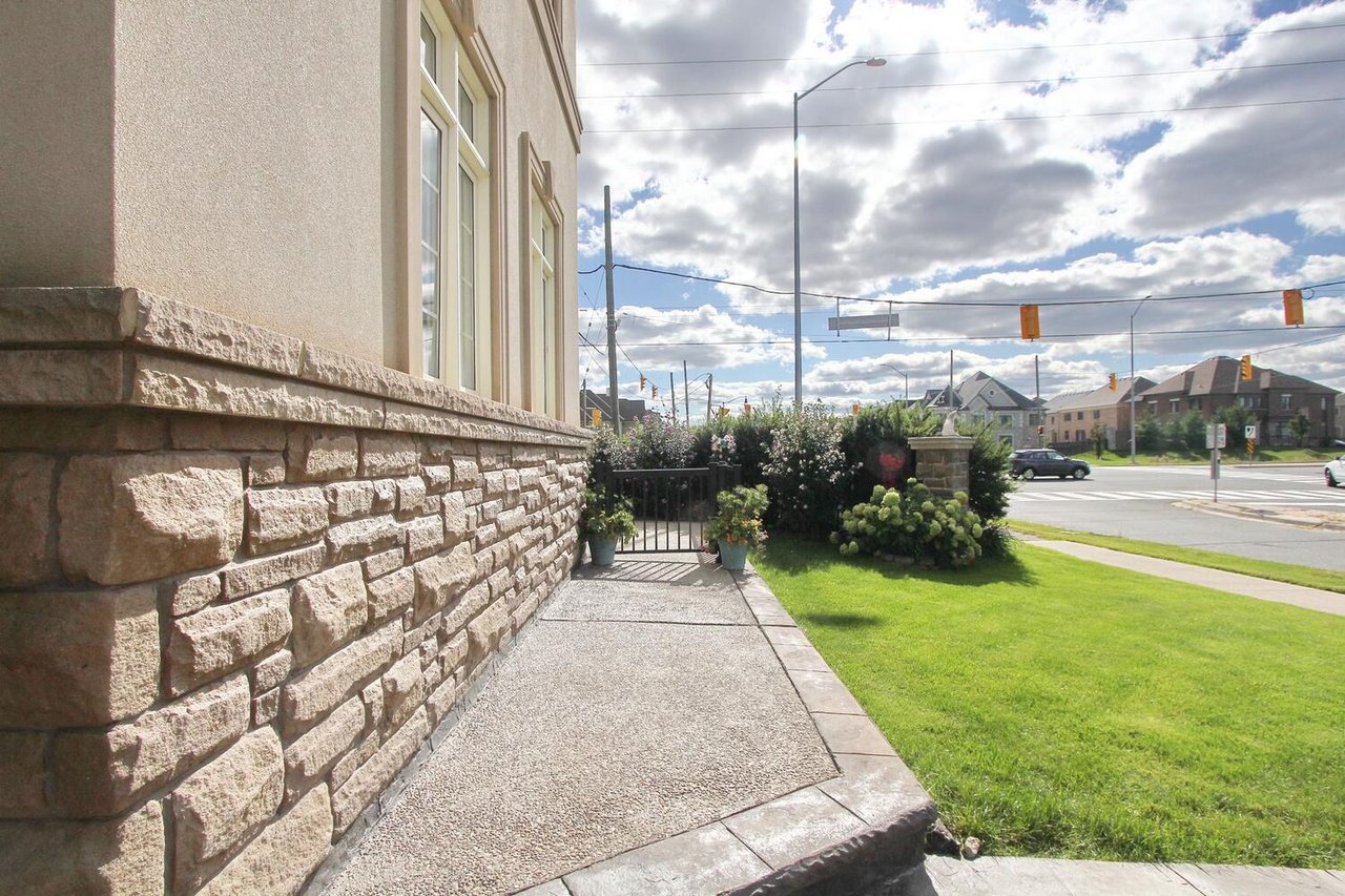 1 Beacon Hill Drive