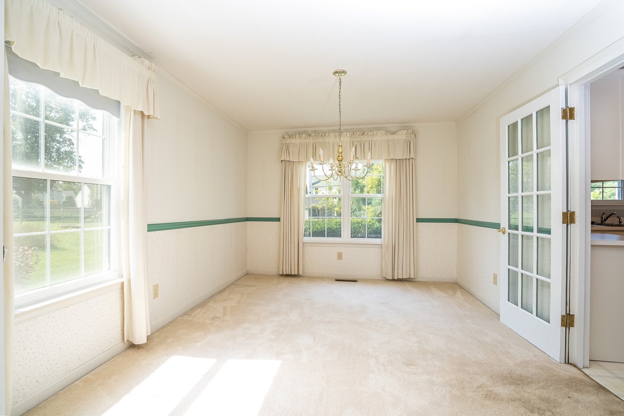 1247 Colonial Drive