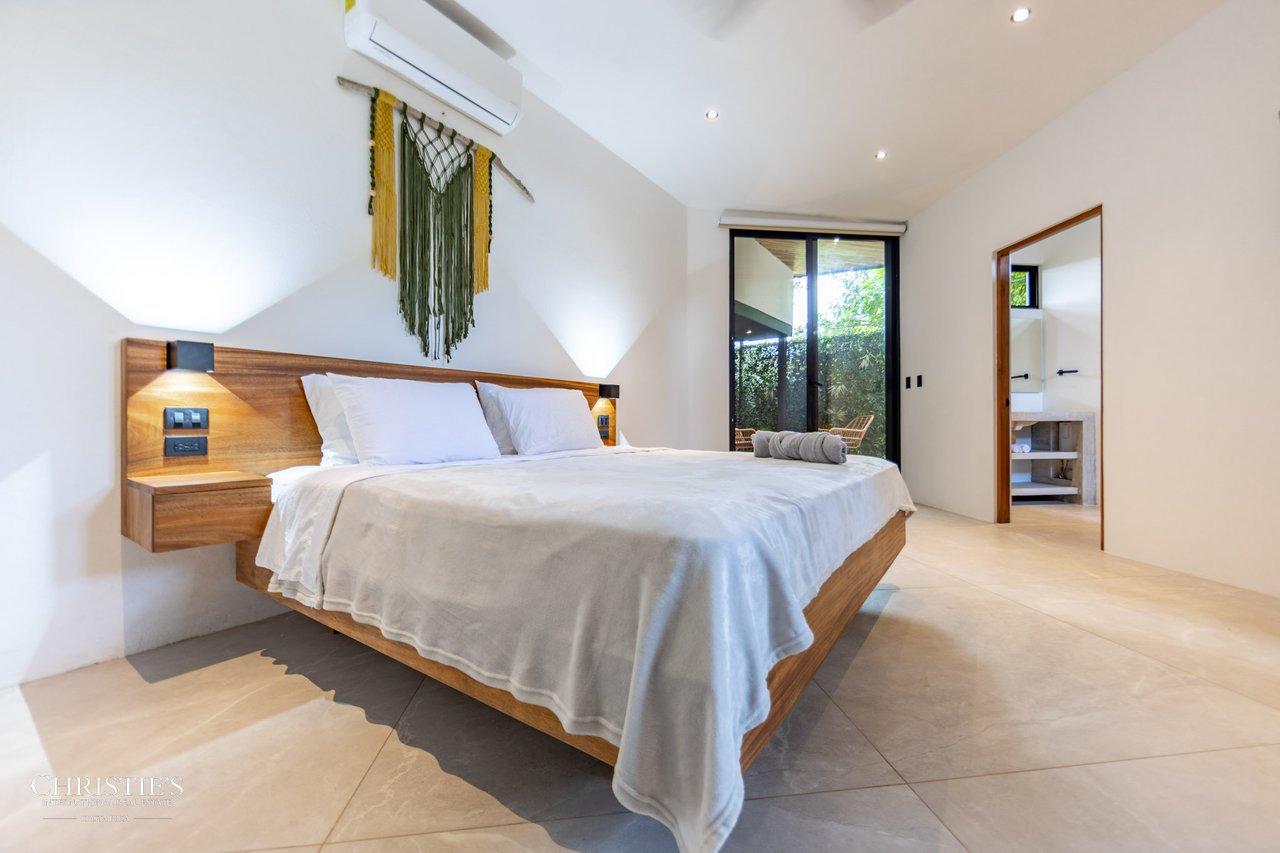 Casa Baula - Steps to the surf in Playa Grande 
