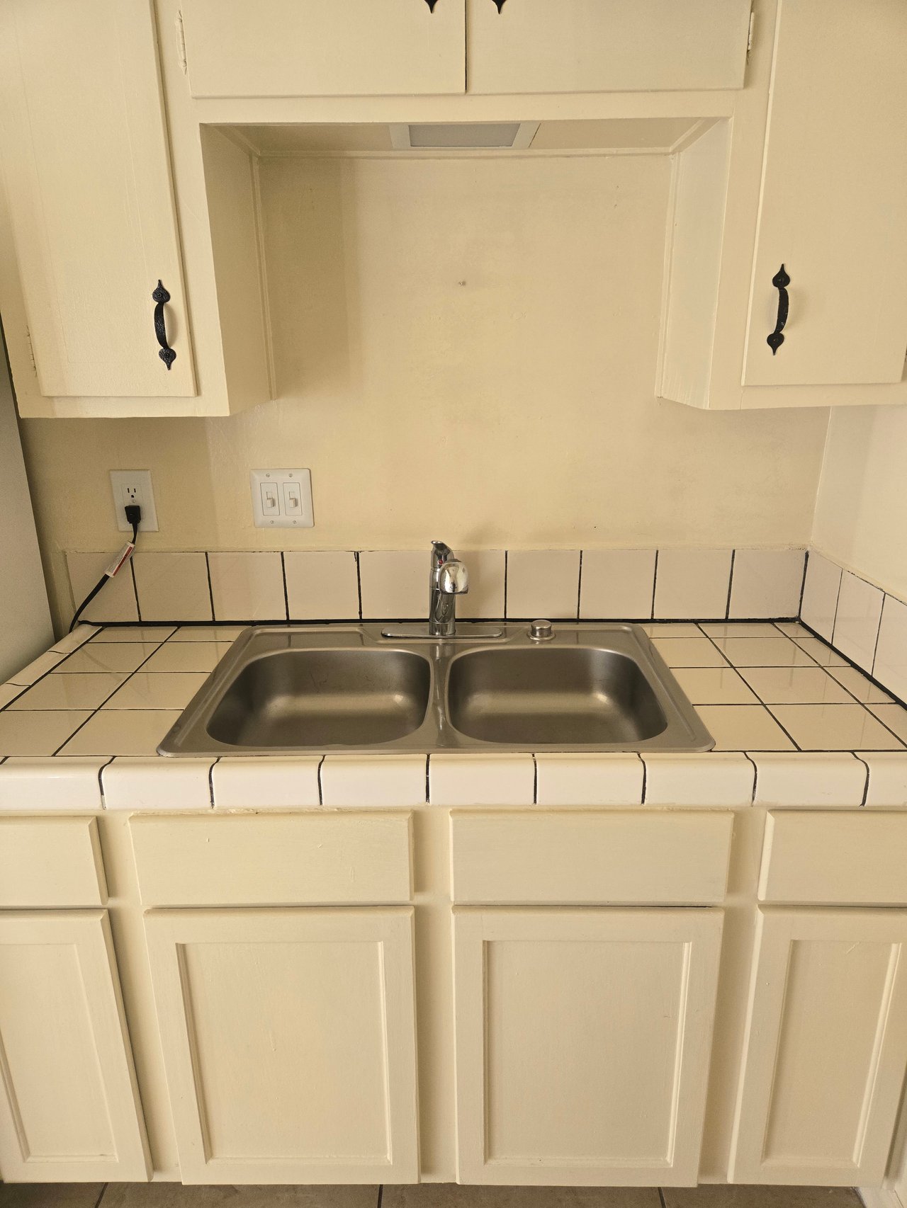 1388 East Desert Inn Road #1