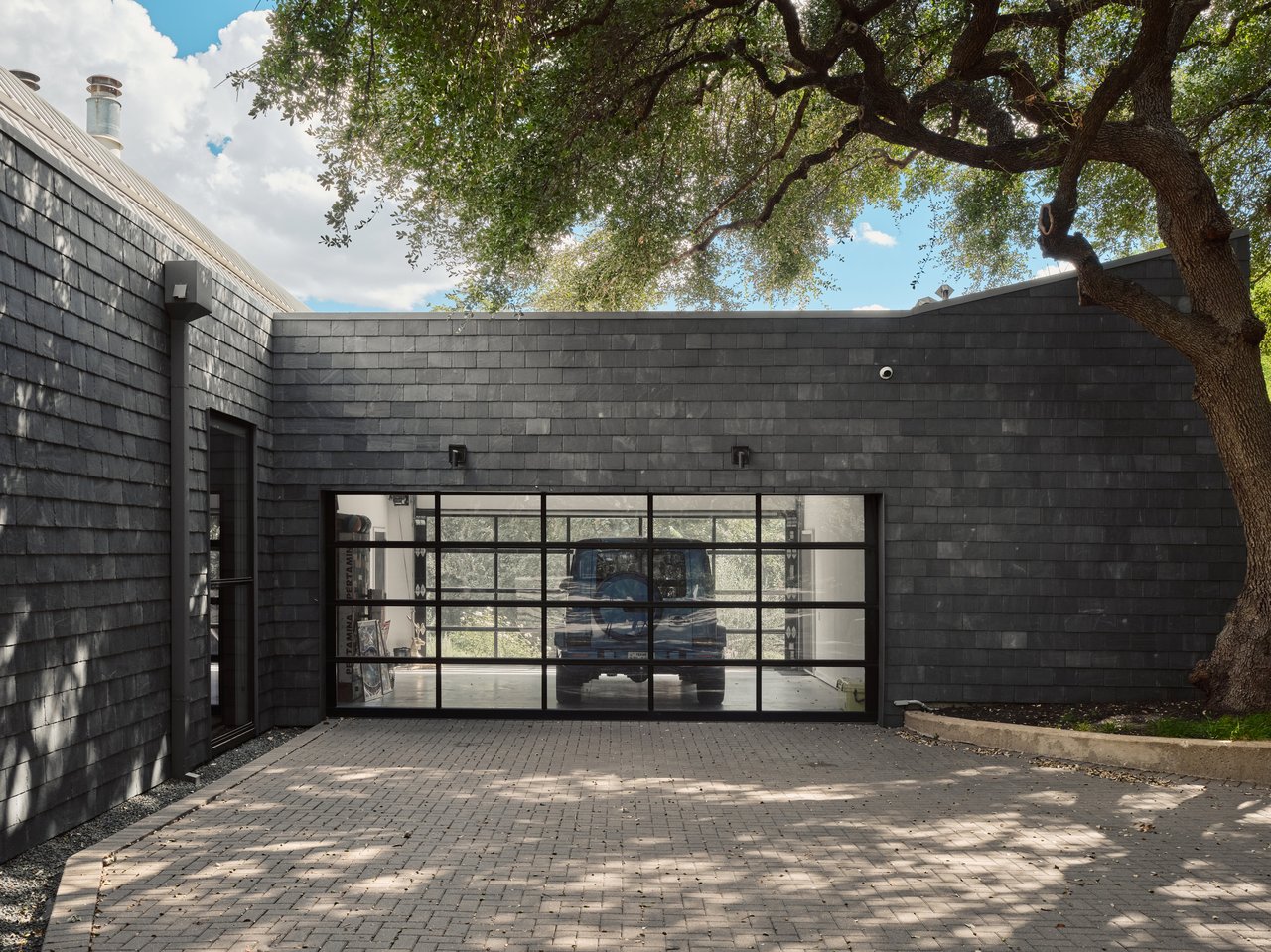 STRATFORD HILLS ARCHITECTURAL LANDMARK